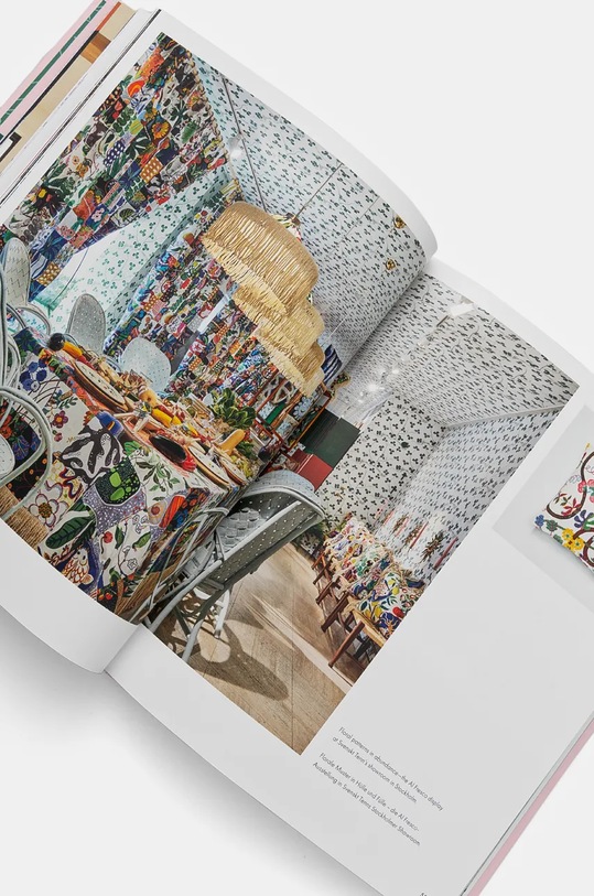 Книга home & lifestyle Patterns by Claire Bingham, English розов 9783961714292