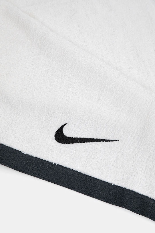 Accesorii Nike prosop de antrenament N.101.2438.101 alb