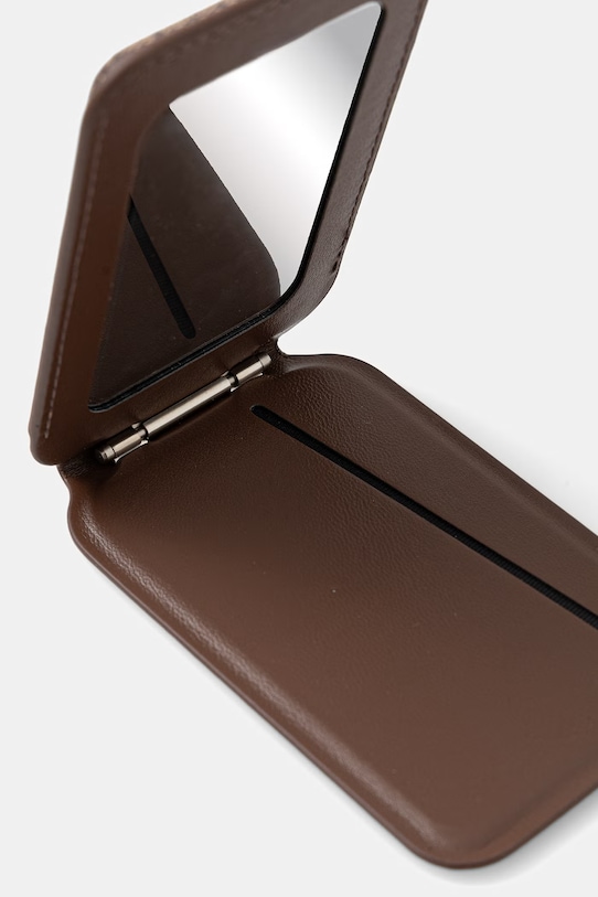 Guess etui na karty GUWMSMIP4GW brązowy AA00