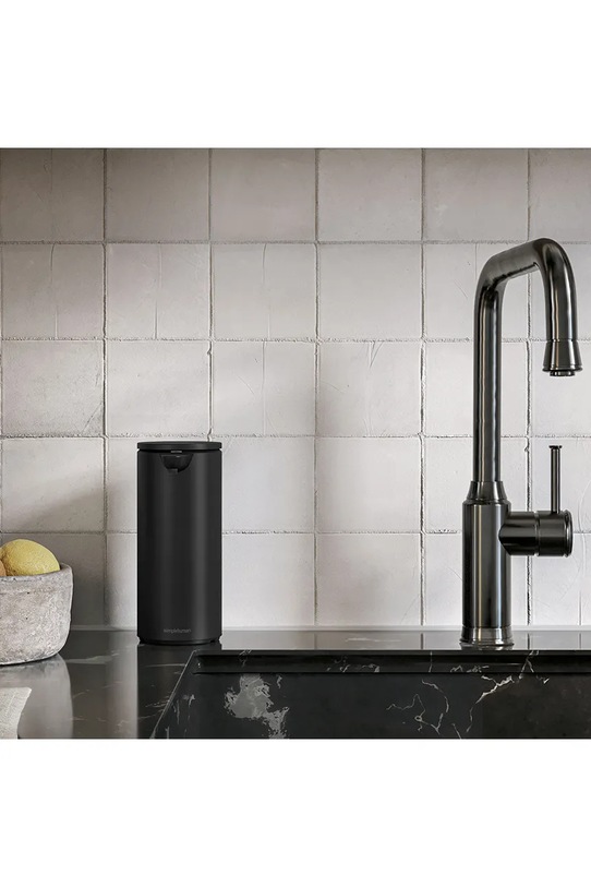 Brezkontaktni dozirnik za milo Simplehuman Sensor Pump 414 ml ST1073 črna
