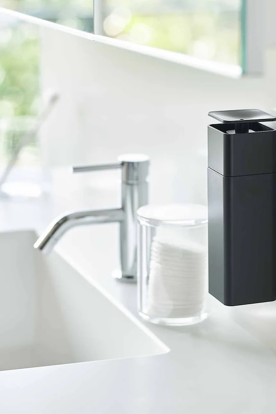 Yamazaki dozator za sapun od plastike 5,5 x 6 x 18,5 cm 5591 crna AA00