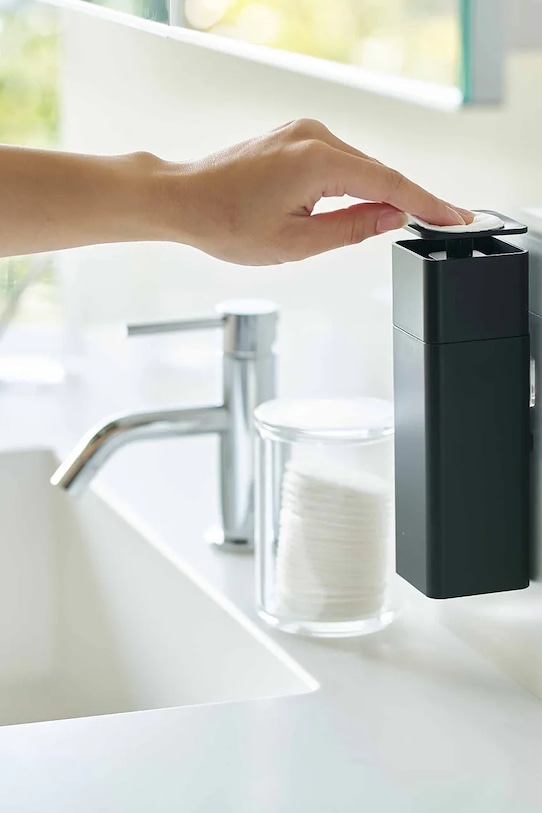 Kupaonica Yamazaki dozator za sapun od plastike 5,5 x 6 x 18,5 cm 5591 crna