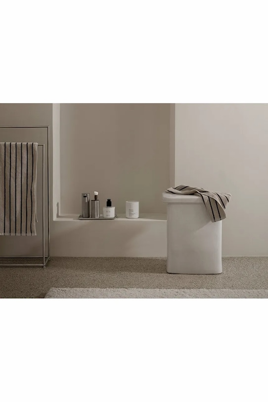 Łazienka Blomus kubek na szczoteczki do zębów z metalu B67511 srebrny