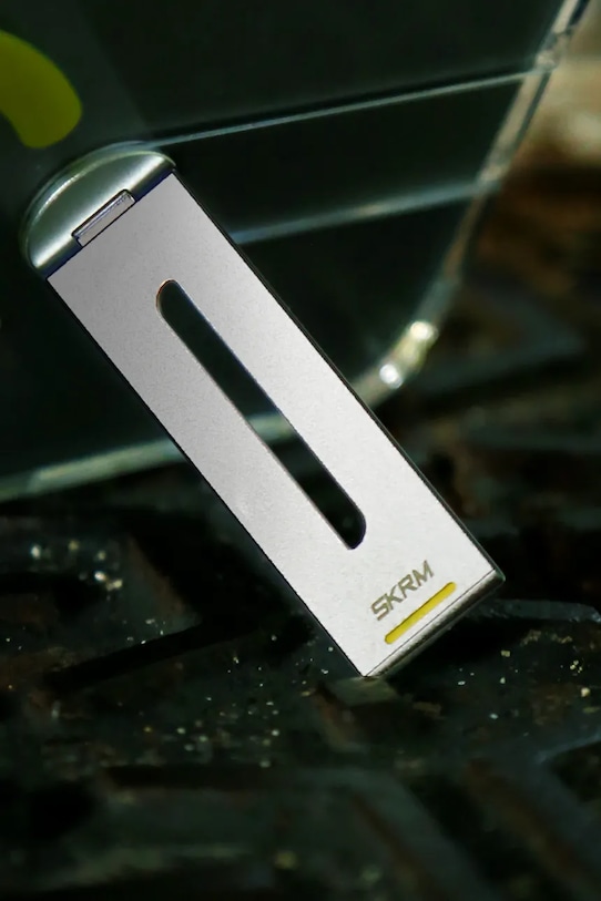 Калъф за телефон с вграден магнитен пръстен Skinarma Helix iPhone 16 Pro SK.P16PRO.HELX.TT