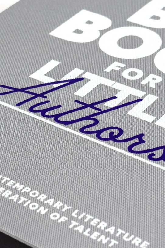 Luckies of London album na twórczość artystyczną dziecka Big Book for Little Author 23,6 x 32,8 x 5,5 cm. SK.LITTAUTHOR1 beżowy AA00