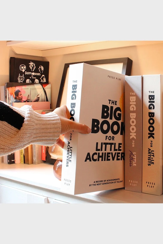 Άλμπουμ για τα πιστοποιητικά των παιδιών Luckies of London Big Book for Little Achievers 23,6 x 32,8 x 5,5 cm SK.LITTACHIEVE1