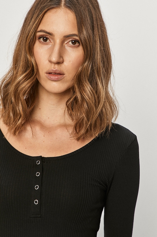 Pieces - Tričko s dlouhým rukávem černá 17101437