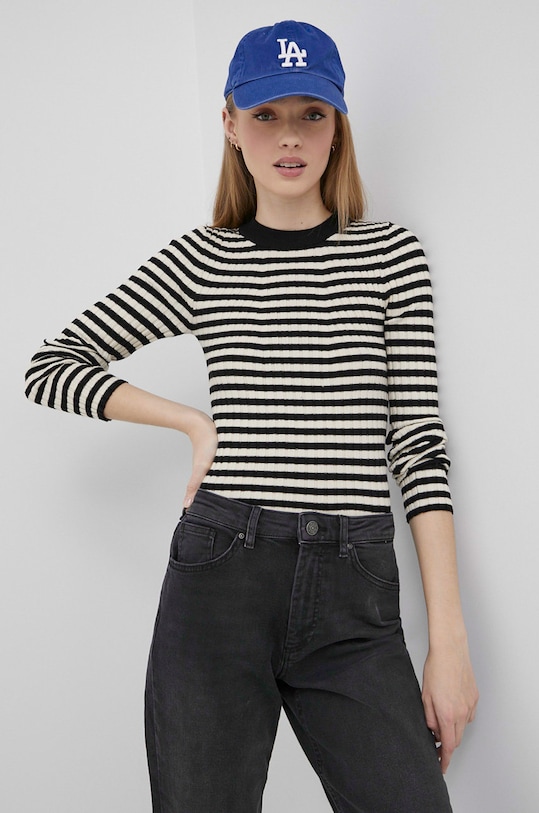 Vero Moda sweter pozostałe czarny 10257763.Black