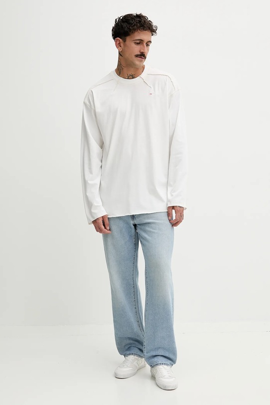 Diesel longsleeve bawełniany T-CRAHOR-BOXT-LS-T1 A19464.0NIAX biały AA00
