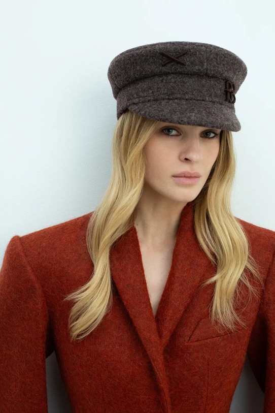 Čiapka so šiltom Ruslan Baginskiy Ruslan Baginskiy Logo-embellished Baker Boy Cap ostatné hnedá KPC09.A.MLJ.WRB