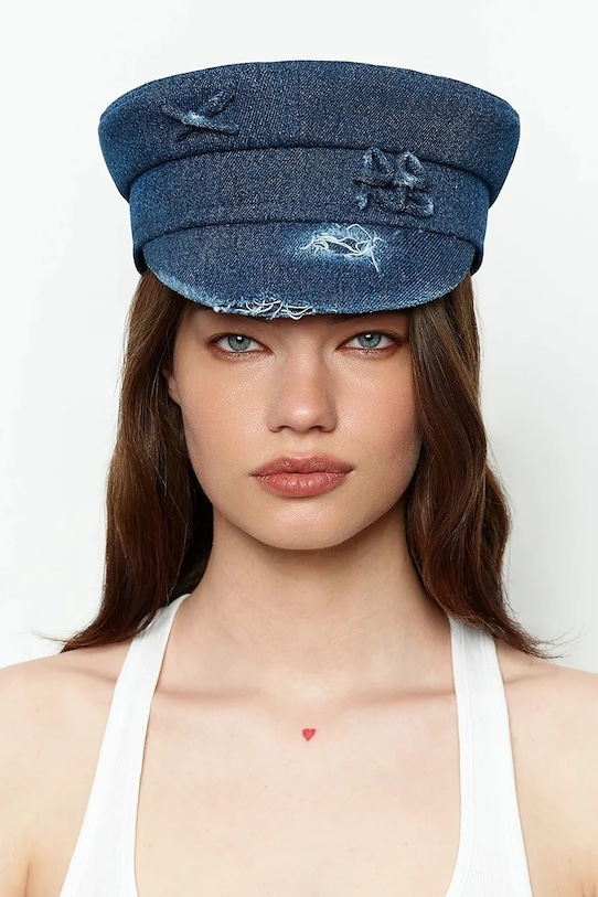 RUSLAN BAGINSKIY căciulă pentru femei, din denim Distressed Baker Boy Cap albastru KPC078.C.JNS.PRV.JNSRB