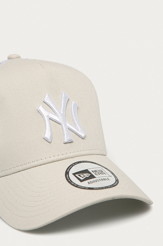 New Era Czapka LEAGUE ESSENTIAL 9FORTY® EF TRUCKER 12523893 beżowy AA00