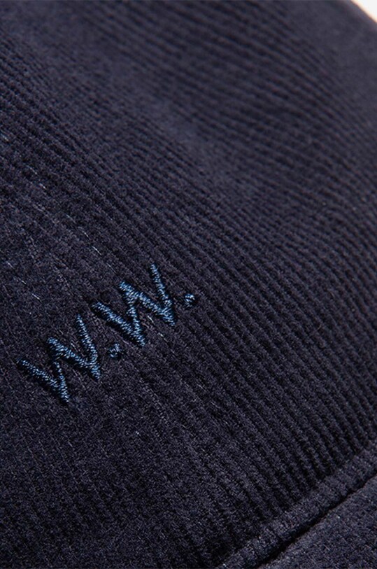 Wood Wood czapka z daszkiem sztruksowa Low profile corduroy cap granatowy 12130810.9016