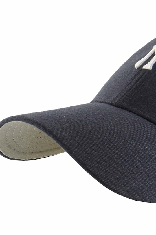 Akcesoria 47 brand czapka z daszkiem MLB New York Yankees B.BRMPS17WBP.NYA granatowy
