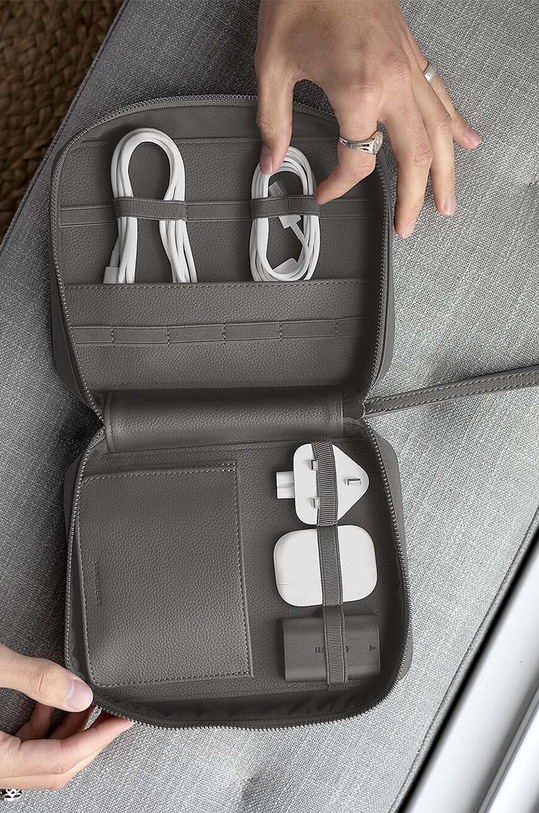 Etui za polnilnike in slušalke Stackers siva 76135