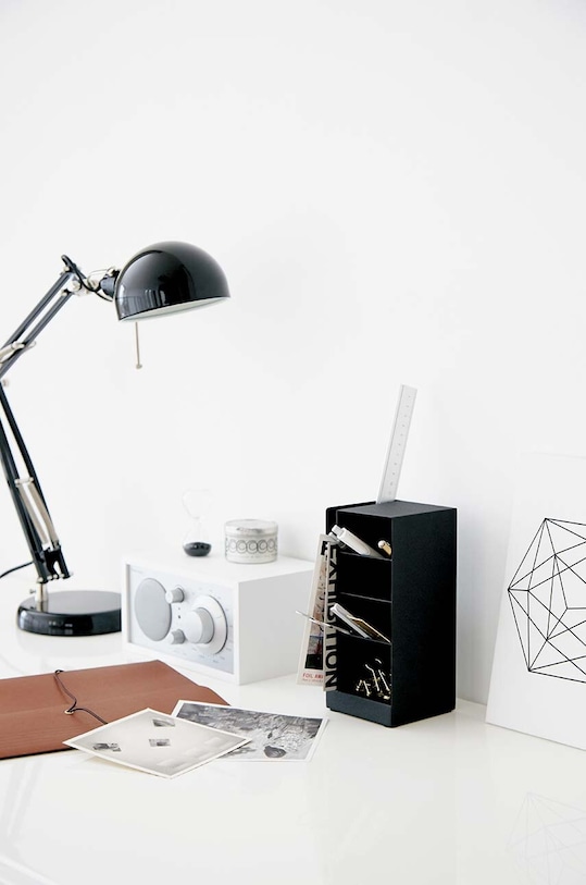 Stolni organizator Yamazaki Tower 3320. crna AA00