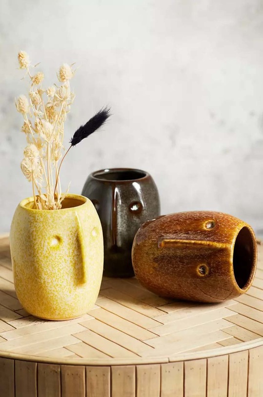 Nappali és hálószoba Madam Stoltz virágcserép HY15321H.10B fekete