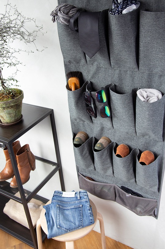 Dnevni boravak i spavaća soba Bigso Box of Sweden organizator ormara 6938S0101 siva