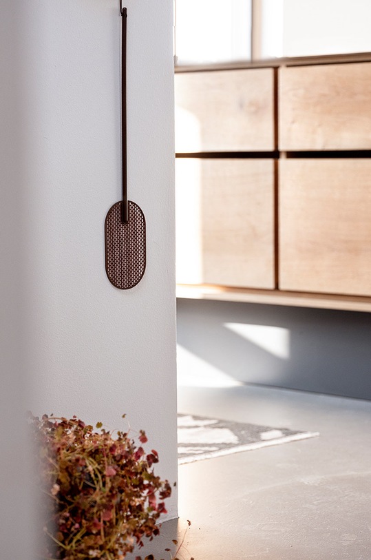 Zone Denmark plácačka na mouchy Fly Swatter hnědá 24382