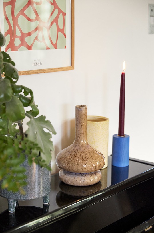 Hübsch wazon dekoracyjny Curve Vase 761404 beżowy AA00