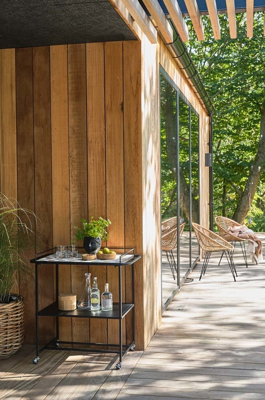 Obývací pokoj a ložnice Květináč Villa Collection Haga Head 14302 černá