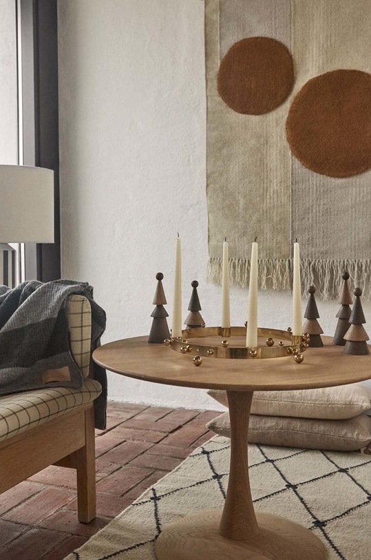 Decor Dekoračný svietnik OYOY Pearl Advent L10029 hnedá