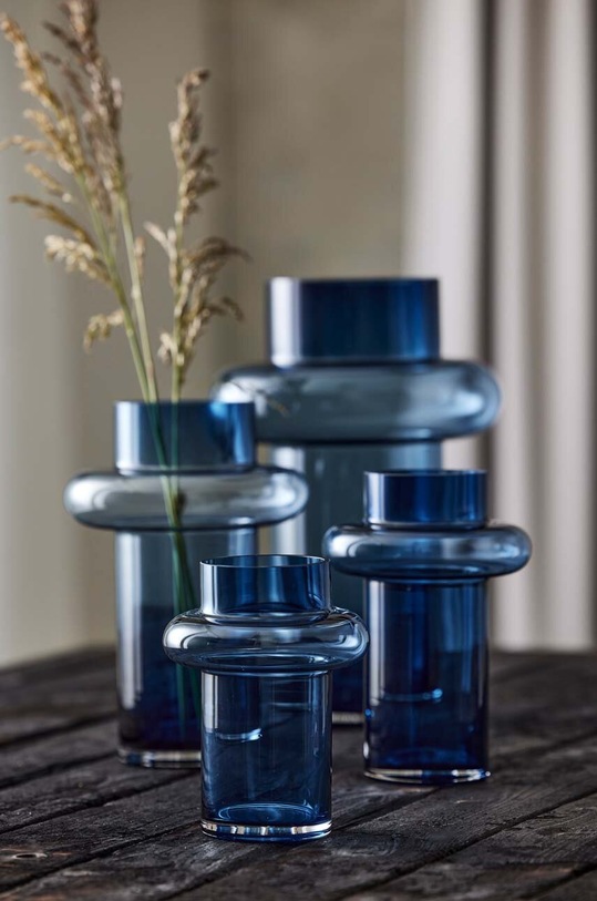 Dnevni boravak i spavaća soba Ukrasna vaza Lyngby Amber 23564. plava