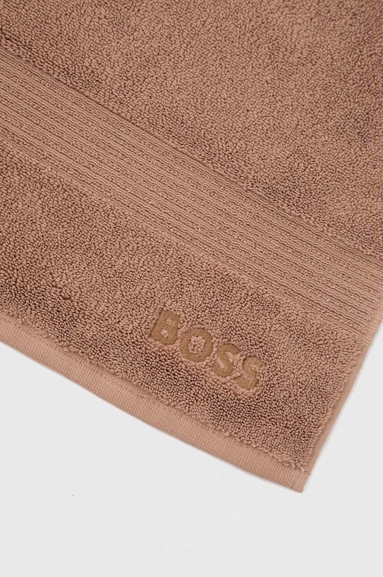 Uterák na podlahu Hugo Boss Loft Bath Mat 1008817 béžová AA00