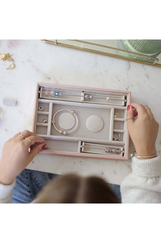 Salon i sypialnia Stackers organizer na bransoletki charms 74400 beżowy