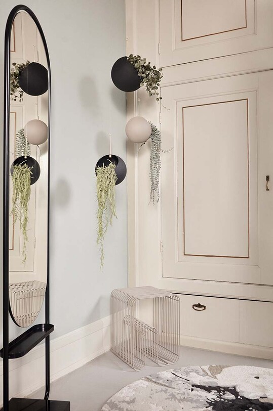 Závesný kvetináč AYTM Globe viacfarebná 509510002012