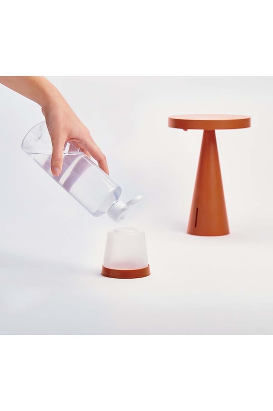 Brezkontaktni dozirnik mila z virom svetlobe Lexon Mano LH79TC