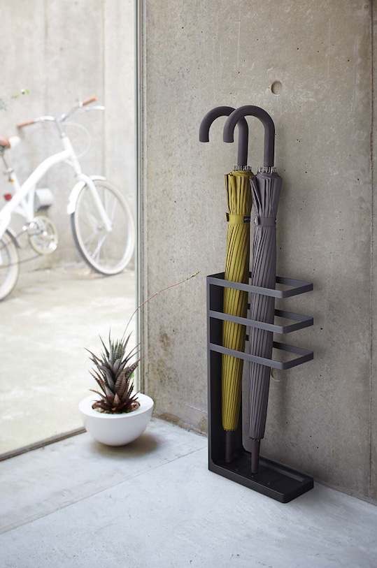 Stojan na dáždniky Yamazaki Layer 7933 čierna AA00