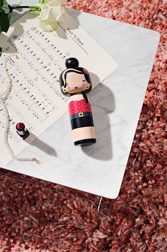 Kokeshi bábika Lucie Kaas Amy SI01AM viacfarebná AA00