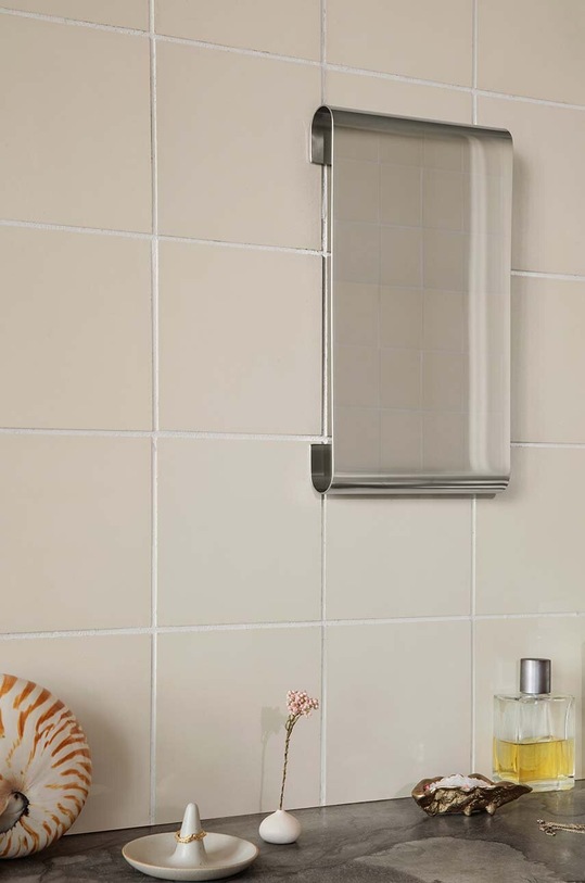 ferm LIVING oglinda de perete Tangent gri 1104265576