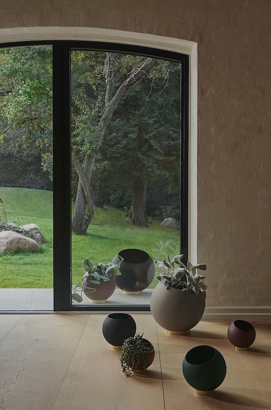 Salon i sypialnia AYTM doniczka Globe 504670050015 czarny