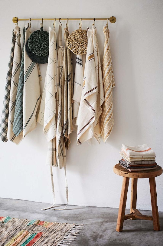 Вітальня та спальня Настінна вішалка Madam Stoltz 32297AB жовтий