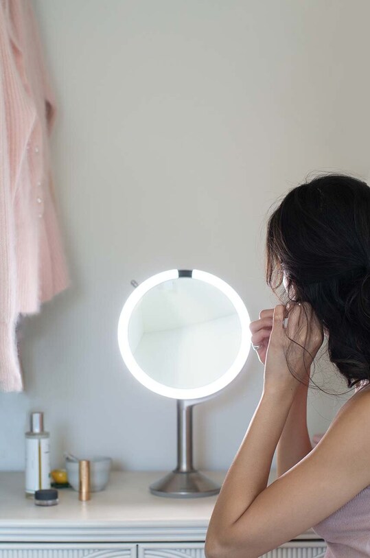 Zrkadlo s led osvetlením Simplehuman Trio Max sivá ST3024