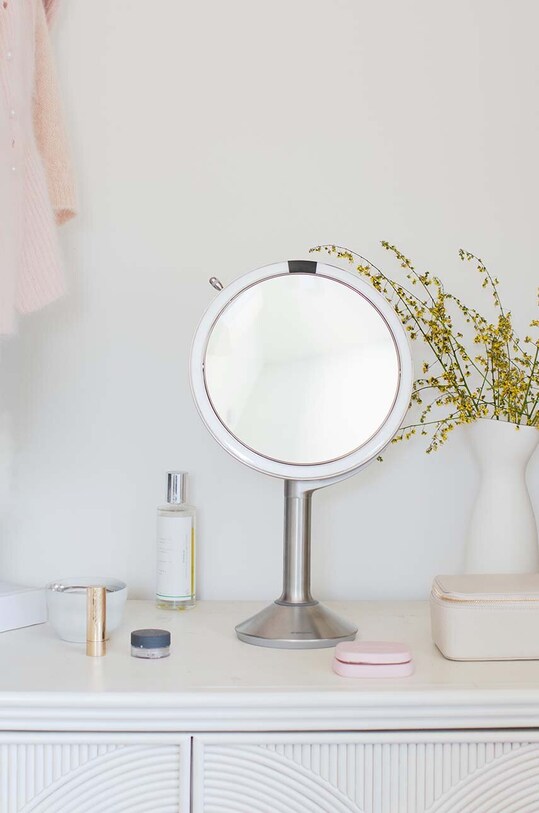 Zrkadlo s led osvetlením Simplehuman Trio Max ST3024 sivá