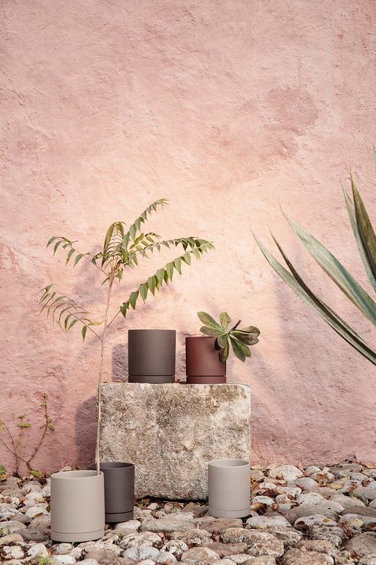 Горшок ferm LIVING Sekki Pot L 5471 чёрный AA00