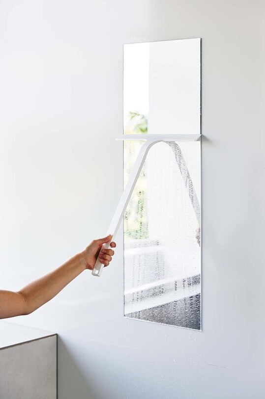 Yamazaki racleta de geam Tower alb 2005.