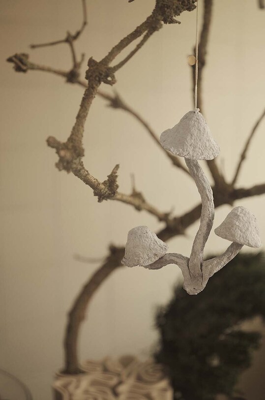 Лайфстайл Новорічна прикраса ferm LIVING Mushroom Ornament 1104267523 білий