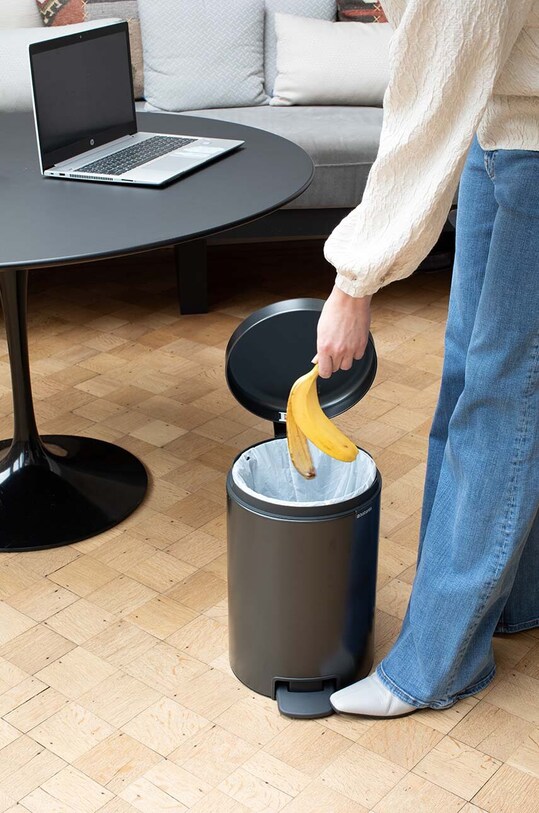 Урна для мусора Brabantia NewIcon 12 L чёрный 233487