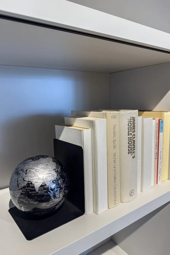 Zarážky na knihy TROIKA Bookglobe 2-pack TRG1303.BKSI.BK vícebarevná AA00