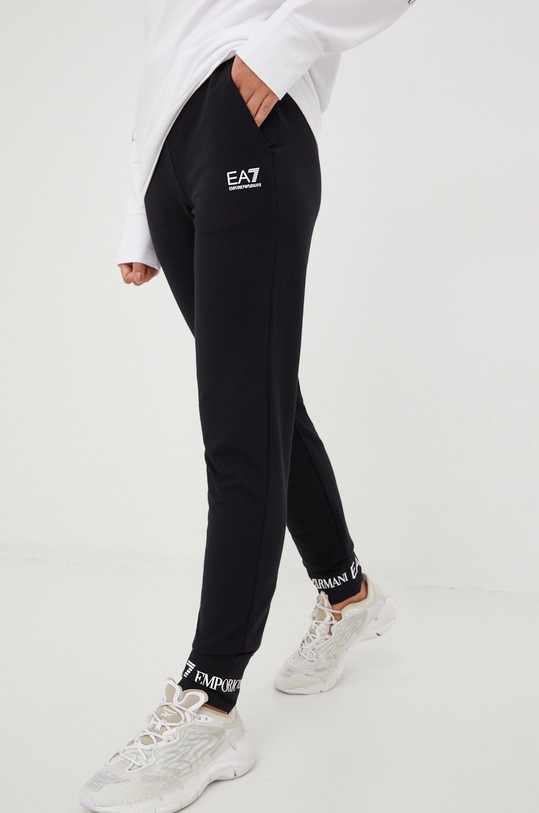 Tepláková souprava EA7 Emporio Armani 8NTV52.TJCQZ.NOS bílá AA00
