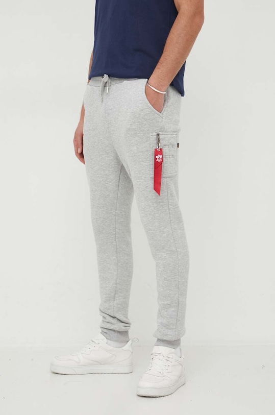 Alpha Industries spodnie dresowe NASA Cargo Sweat Jogger dzianina szary 118369.17