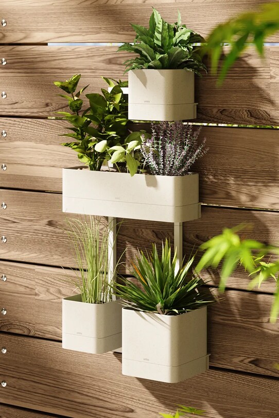 Umbra suport de perete pentru plante Cubiko bej 1018767.1313