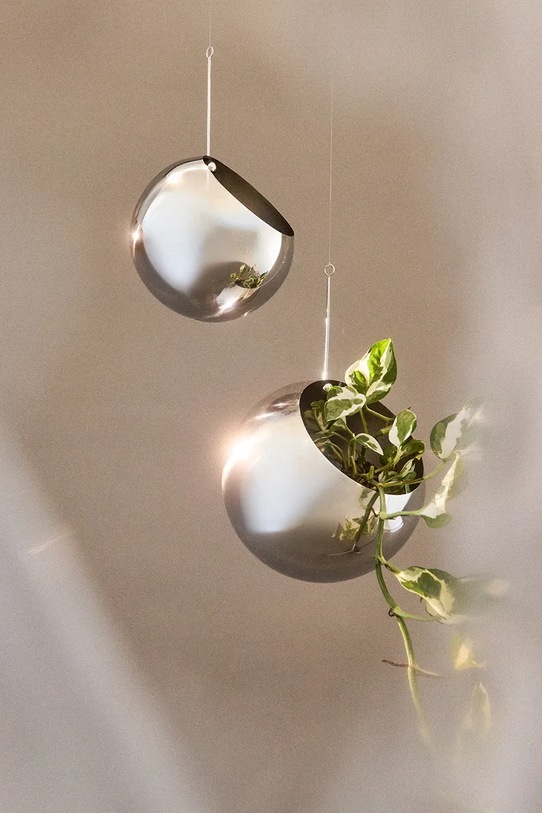 Salon i sypialnia AYTM doniczka wisząca Globe 21 x 32 cm 509510004012 szary