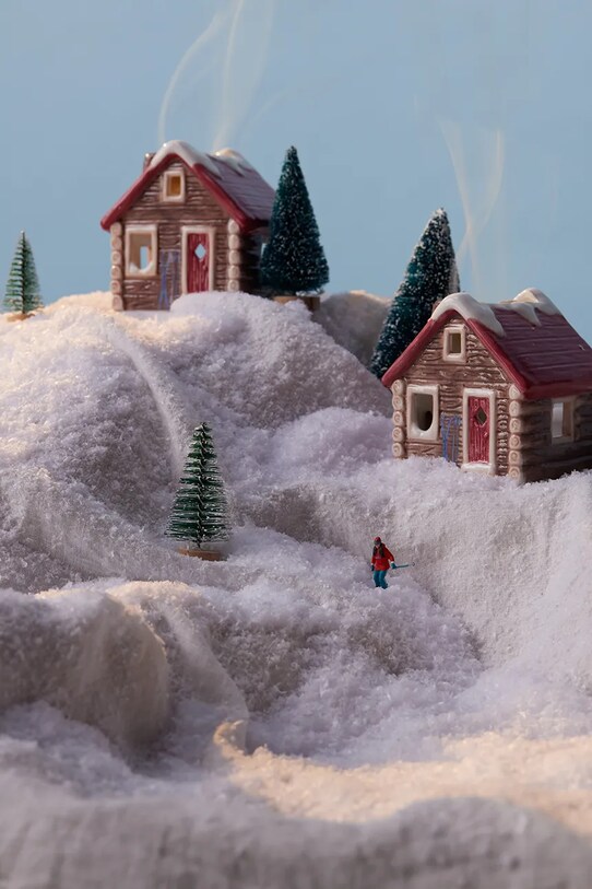 Paddywax domek ceramiczny na kadzidełka Alpine Chalet multicolor IN0026EU