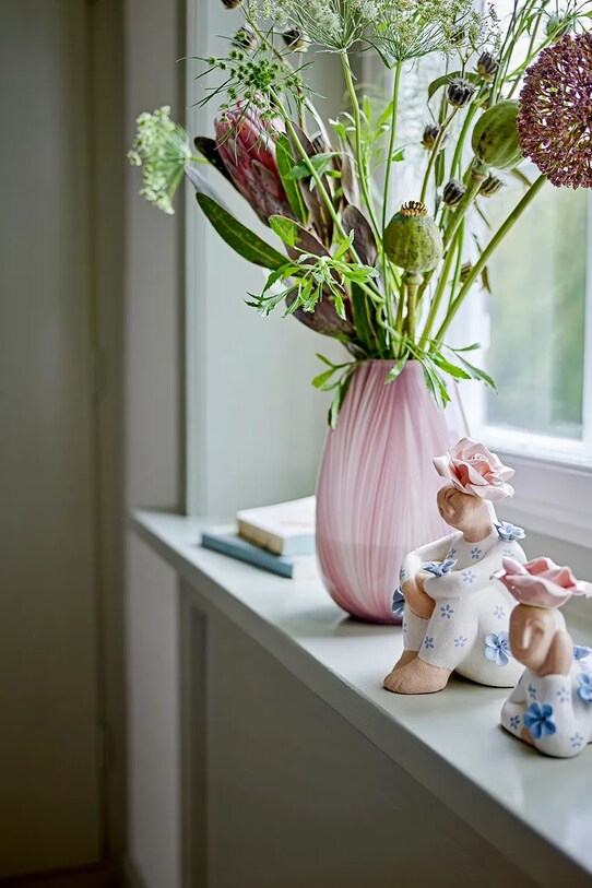 Obývací pokoj a ložnice Dekorativní váza Bloomingville Ennis 82061725 růžová