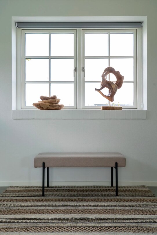Dekorativní figurka House Nordic Donato Sculpture 4501170 hnědá